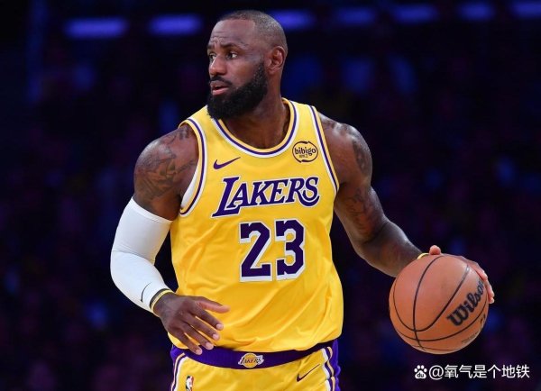 詹姆斯近5场小节场均接近10分!缺欠工夫还能蚁集进三分球!