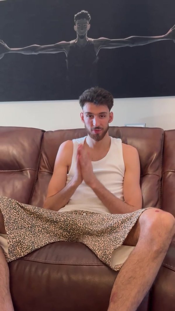 筷子昆季！切特发微博感谢周琦：谢谢你给我全明星投票！