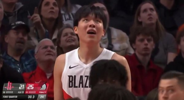 杨瀚森起义海王亏本！斯普利特场边饱读吹：Come on！Hansen！